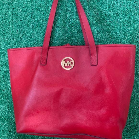 🎯 Red Michael kors Large Tote 🎯 - Picture 1 of 3
